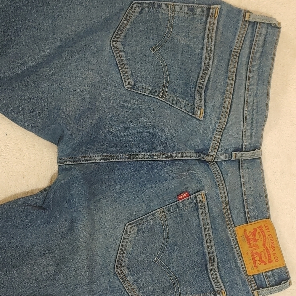 𝅺levis 34x32 distressed hem - Picture 5 of 6